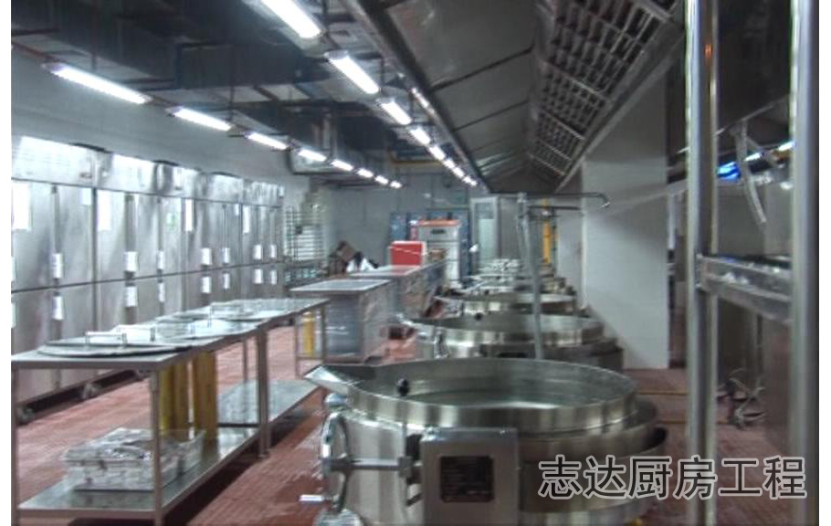 東莞?jìng)ヒ走_(dá)工廠(chǎng)飯?zhí)迷O(shè)備